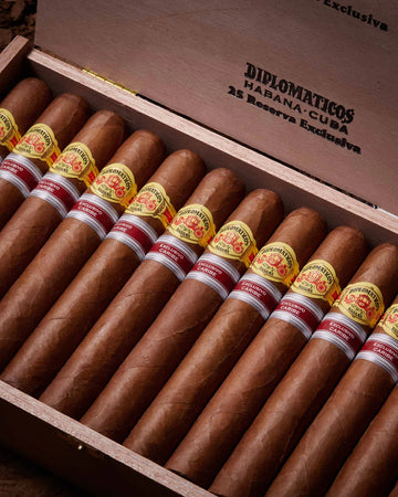 DIPLOMÁTICOS - RESERVA EXCLUSIVA ED. LTD.